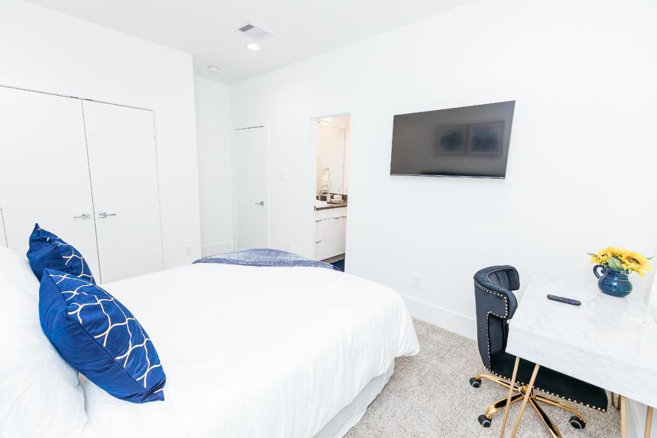 Beautifully Decorated, Modern Downtown Houston Home Екстериор снимка